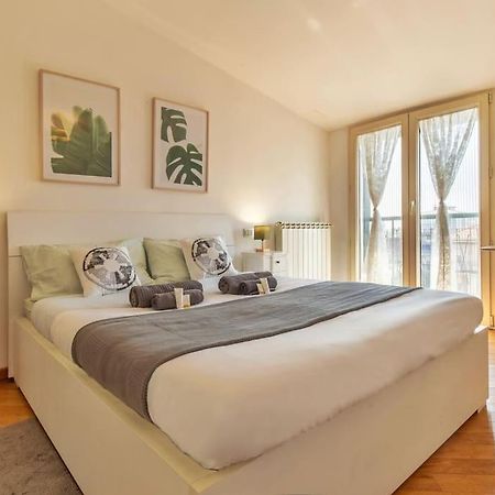 Ferienwohnung Unique & Strategic Flat, 50M From M4 Station Mailand Exterior foto